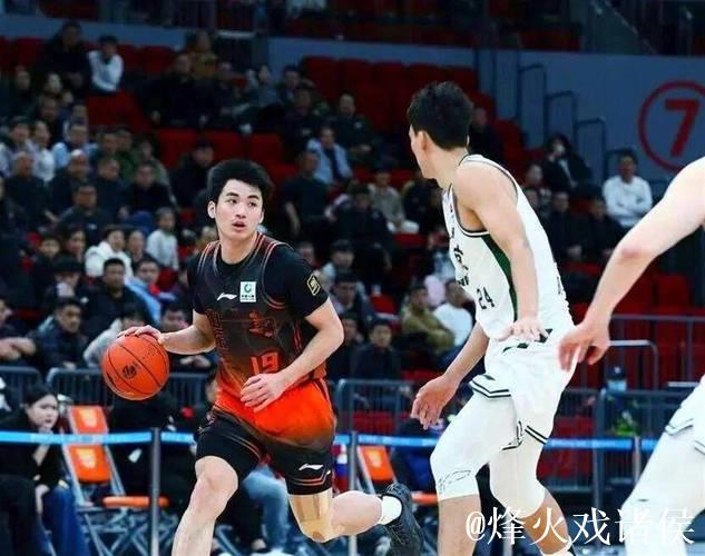布朗41分广厦胜辽宁 于德豪16分山东胜同曦
